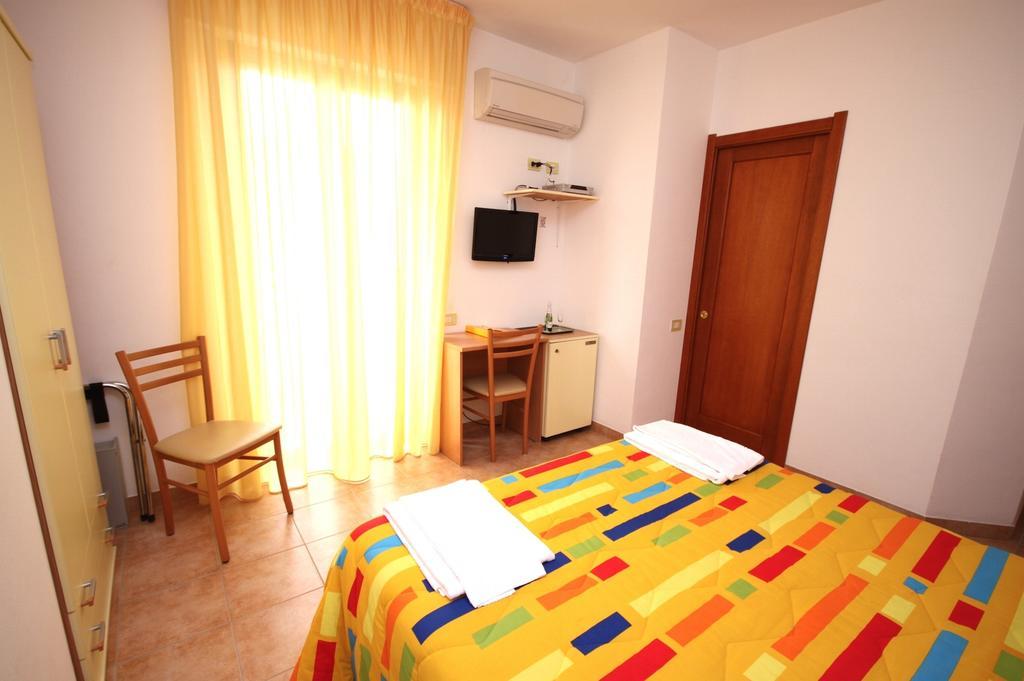 Hotel Alguer חדר תמונה