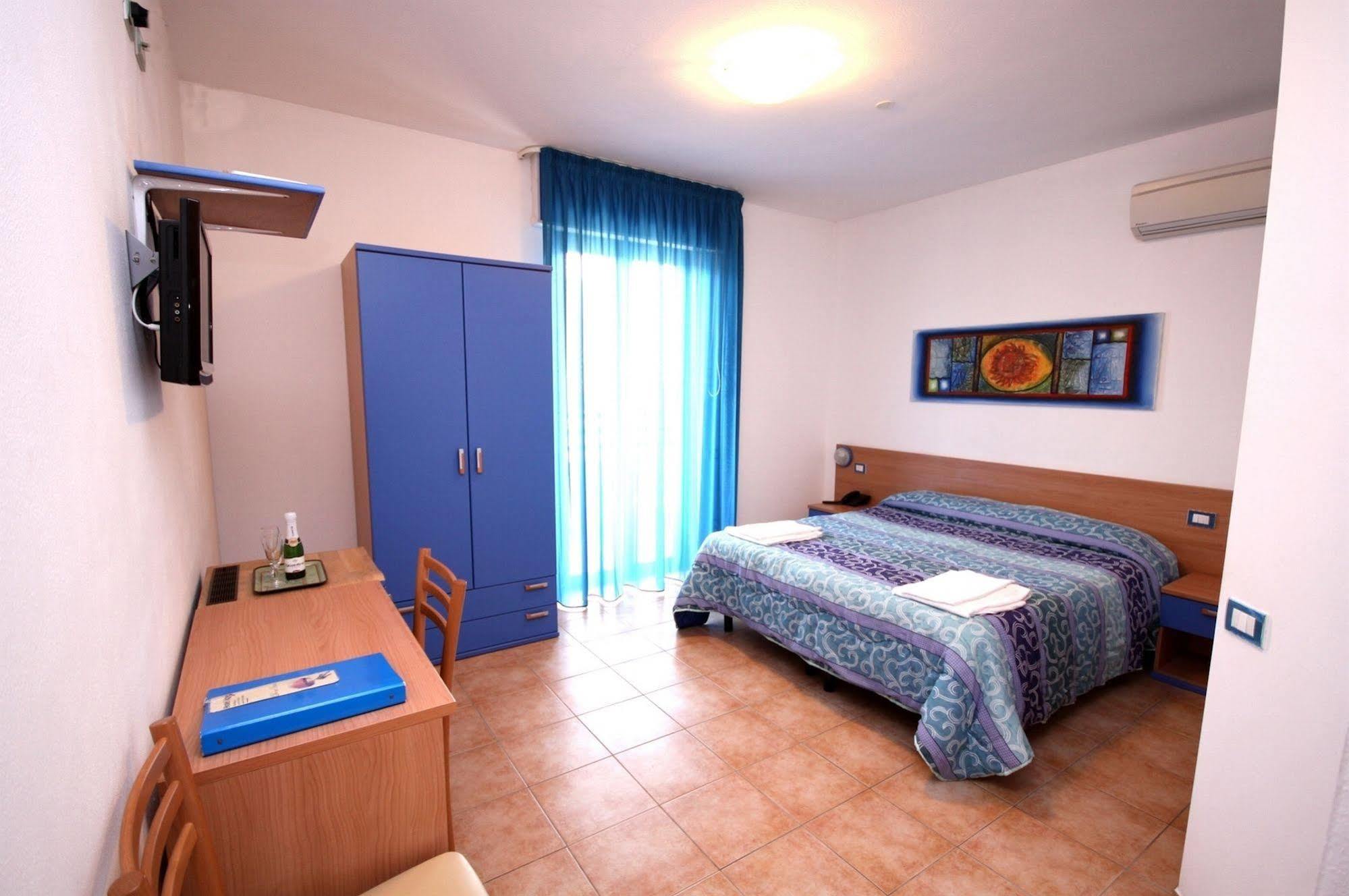 Hotel Alguer מראה חיצוני תמונה
