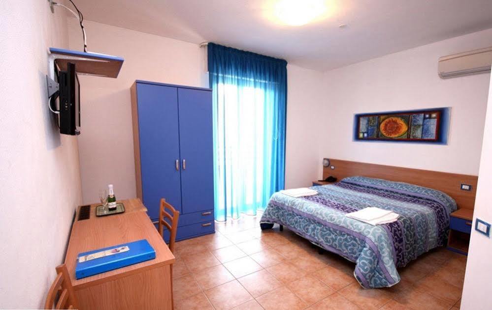 Hotel Alguer מראה חיצוני תמונה
